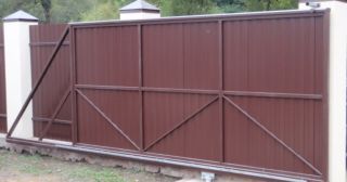 Купить откатные ворота из профнастила Иркутск, цена от 1785 руб.