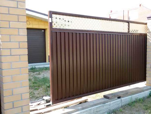 Эстетика и Надежность: Ворота Grand Line для Вашего Дома в Иркутске от 37573 руб